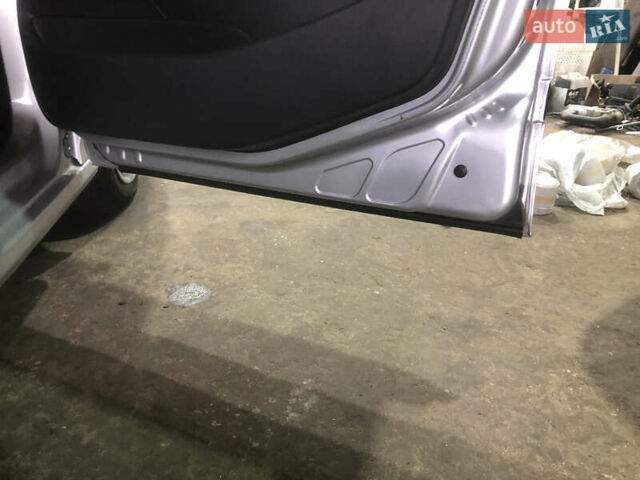 Серый Пежо 308, объемом двигателя 1.6 л и пробегом 237 тыс. км за 6000 $, фото 17 на Automoto.ua