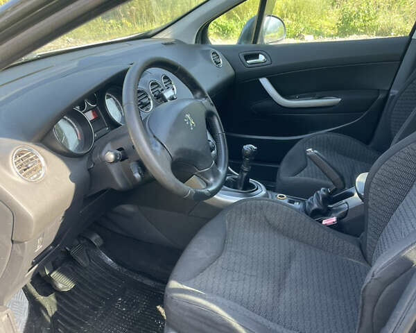 Пежо 308 2008 в Львове на Automoto.ua Серый Пежо 308, объемом двигателя 1.6 л и пробегом 289 тыс. км за 4000 $, фото 26 на Automoto.ua