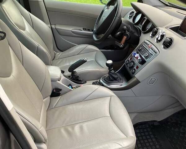 Серый Пежо 308, объемом двигателя 1.6 л и пробегом 253 тыс. км за 5500 $, фото 6 на Automoto.ua