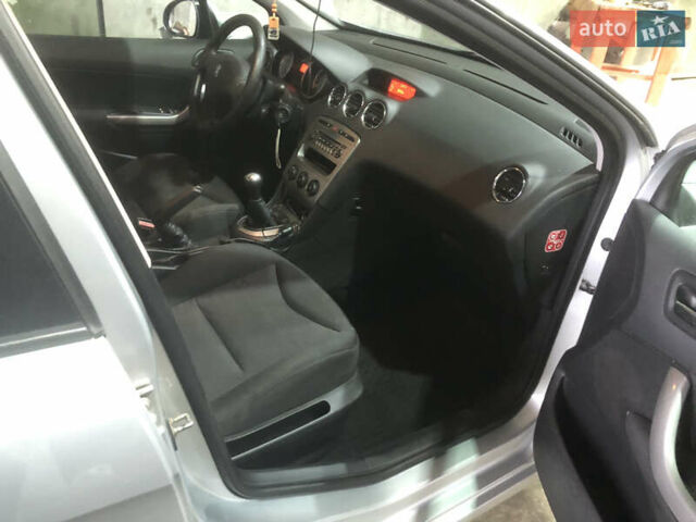 Серый Пежо 308, объемом двигателя 1.6 л и пробегом 237 тыс. км за 6000 $, фото 19 на Automoto.ua