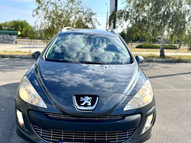 Сірий Пежо 308, об'ємом двигуна 1.6 л та пробігом 252 тис. км за 6100 $, фото 1 на Automoto.ua