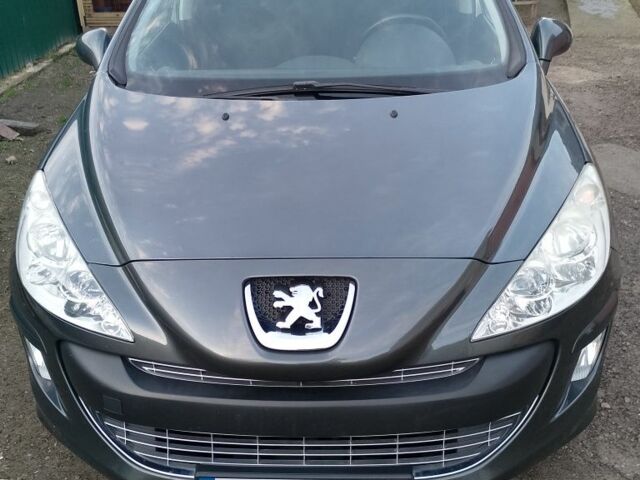 Серый Пежо 308, объемом двигателя 1.6 л и пробегом 160 тыс. км за 5000 $, фото 1 на Automoto.ua