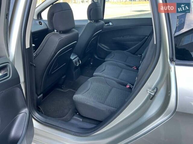 Серый Пежо 308, объемом двигателя 1.6 л и пробегом 316 тыс. км за 5300 $, фото 11 на Automoto.ua