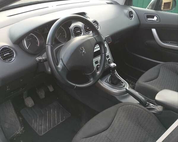 Серый Пежо 308, объемом двигателя 1.6 л и пробегом 160 тыс. км за 5000 $, фото 4 на Automoto.ua
