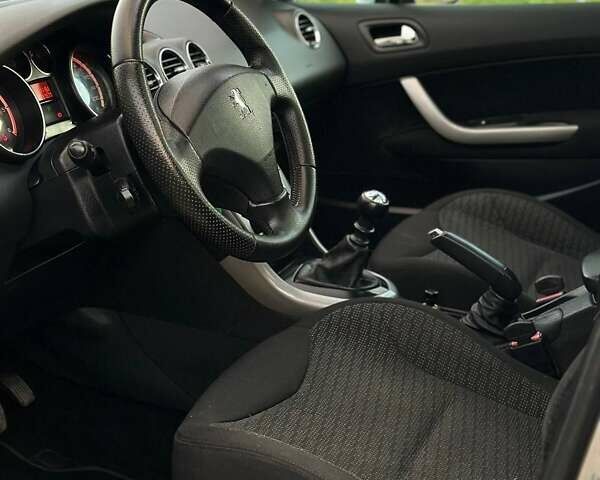 Серый Пежо 308, объемом двигателя 1.6 л и пробегом 237 тыс. км за 4900 $, фото 18 на Automoto.ua