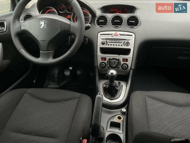 Сірий Пежо 308, об'ємом двигуна 1.6 л та пробігом 269 тис. км за 4444 $, фото 50 на Automoto.ua