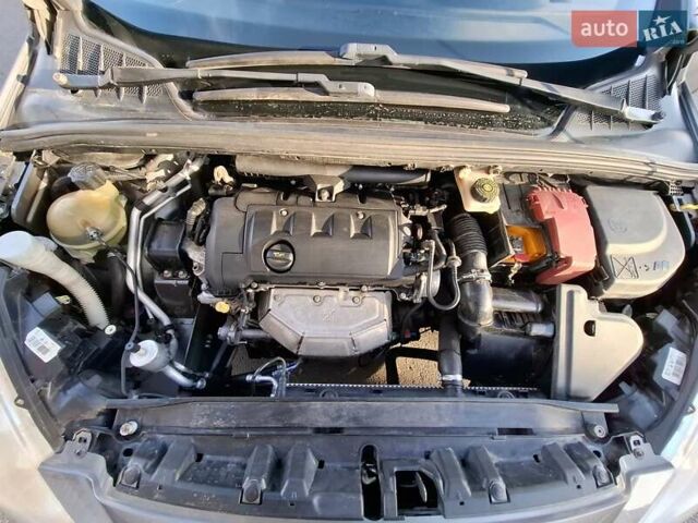 Серый Пежо 308, объемом двигателя 1.6 л и пробегом 217 тыс. км за 4200 $, фото 13 на Automoto.ua