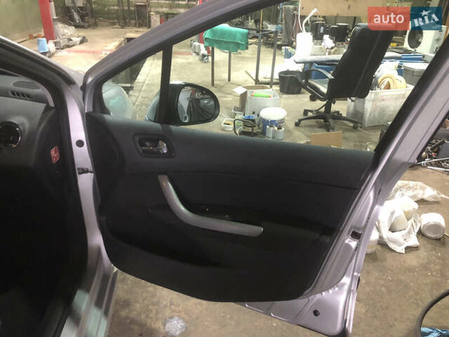 Серый Пежо 308, объемом двигателя 1.6 л и пробегом 237 тыс. км за 6000 $, фото 18 на Automoto.ua
