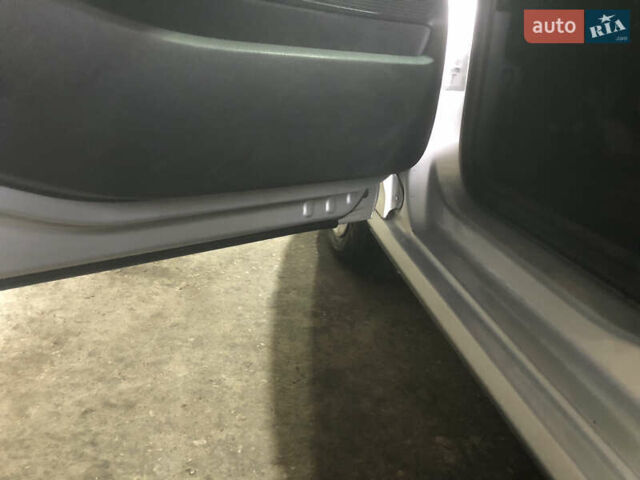 Серый Пежо 308, объемом двигателя 1.6 л и пробегом 237 тыс. км за 6000 $, фото 7 на Automoto.ua