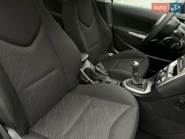 Сірий Пежо 308, об'ємом двигуна 1.6 л та пробігом 269 тис. км за 4444 $, фото 57 на Automoto.ua