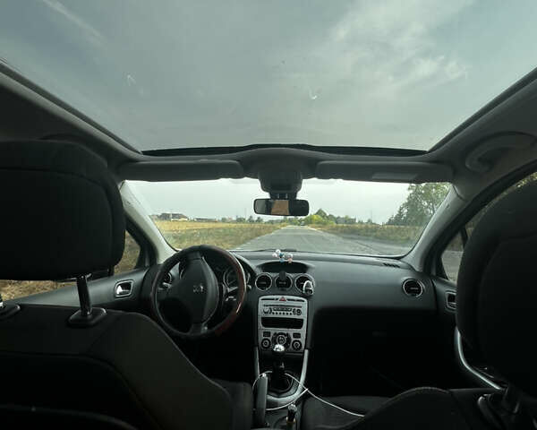 Серый Пежо 308, объемом двигателя 1.6 л и пробегом 230 тыс. км за 4700 $, фото 2 на Automoto.ua