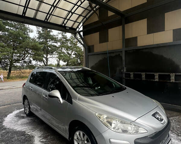 Серый Пежо 308, объемом двигателя 1.6 л и пробегом 230 тыс. км за 4700 $, фото 14 на Automoto.ua