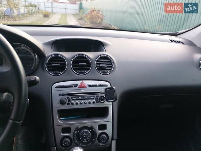 Серый Пежо 308, объемом двигателя 1.6 л и пробегом 160 тыс. км за 5000 $, фото 2 на Automoto.ua