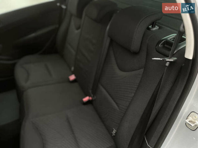 Сірий Пежо 308, об'ємом двигуна 1.6 л та пробігом 269 тис. км за 4444 $, фото 45 на Automoto.ua