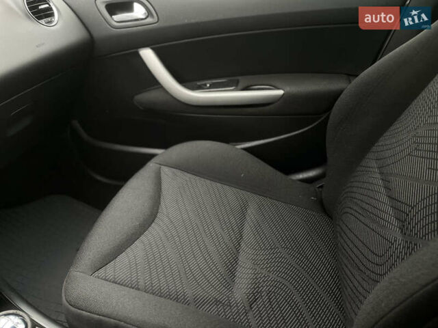 Сірий Пежо 308, об'ємом двигуна 1.6 л та пробігом 269 тис. км за 4444 $, фото 63 на Automoto.ua