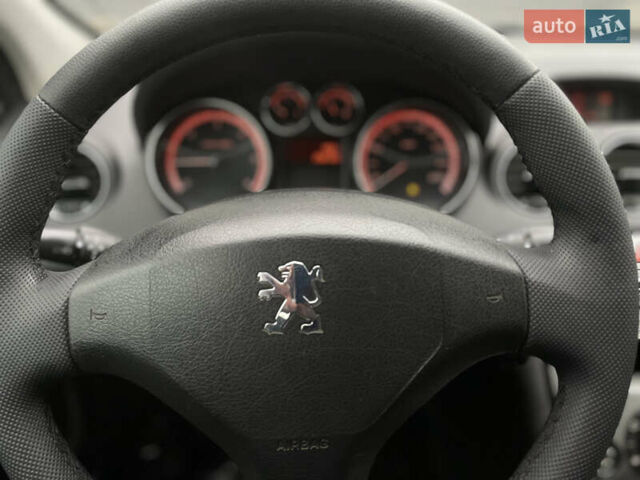 Сірий Пежо 308, об'ємом двигуна 1.6 л та пробігом 269 тис. км за 4444 $, фото 59 на Automoto.ua