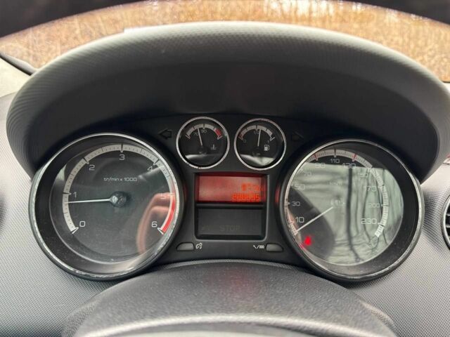 Сірий Пежо 308, об'ємом двигуна 2 л та пробігом 229 тис. км за 5200 $, фото 3 на Automoto.ua