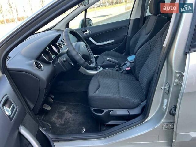 Серый Пежо 308, объемом двигателя 1.6 л и пробегом 316 тыс. км за 5300 $, фото 10 на Automoto.ua