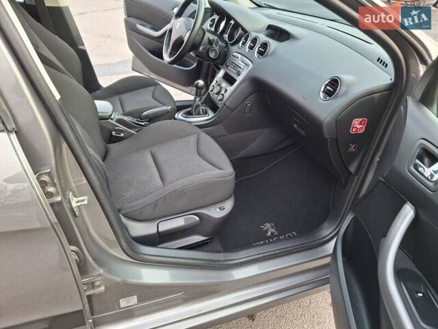 Сірий Пежо 308, об'ємом двигуна 1.6 л та пробігом 281 тис. км за 4350 $, фото 22 на Automoto.ua