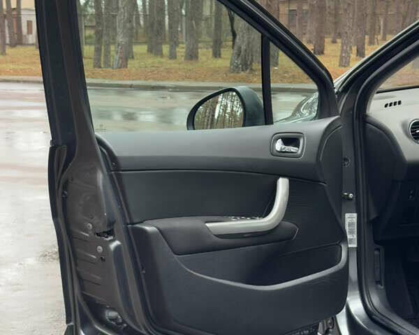 Серый Пежо 308, объемом двигателя 1.6 л и пробегом 265 тыс. км за 5999 $, фото 15 на Automoto.ua