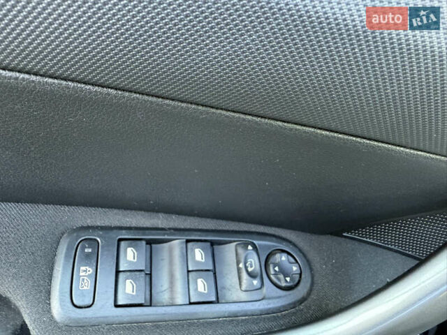 Сірий Пежо 308, об'ємом двигуна 1.6 л та пробігом 231 тис. км за 6150 $, фото 24 на Automoto.ua
