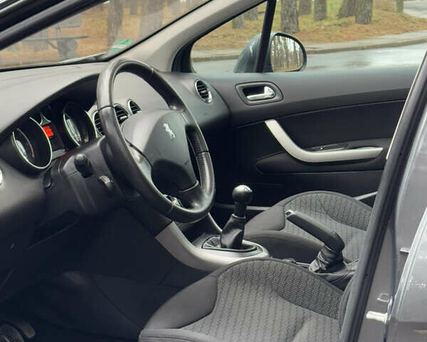 Серый Пежо 308, объемом двигателя 1.6 л и пробегом 265 тыс. км за 5999 $, фото 16 на Automoto.ua