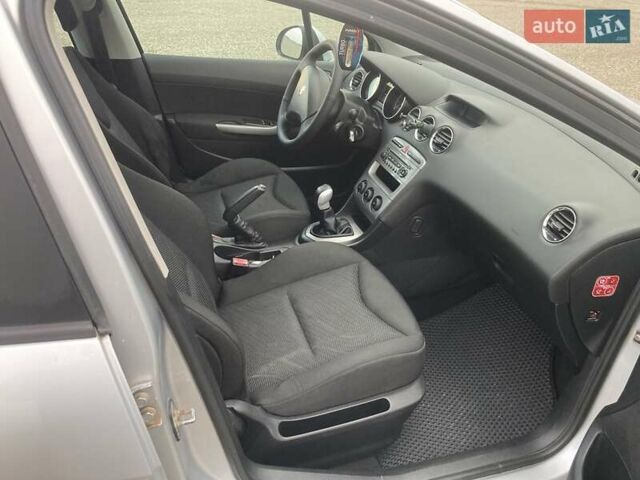 Пежо 308 2009 в Тернополе на Automoto.ua Серый Пежо 308, объемом двигателя 1.6 л и пробегом 277 тыс. км за 5600 $, фото 32 на Automoto.ua