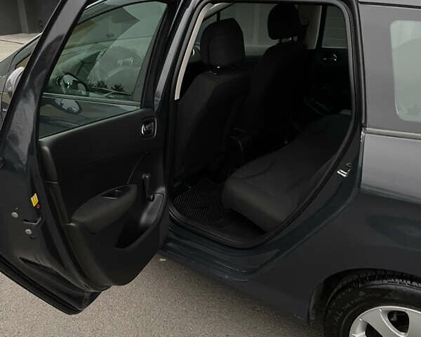 Серый Пежо 308, объемом двигателя 1.6 л и пробегом 230 тыс. км за 4450 $, фото 19 на Automoto.ua