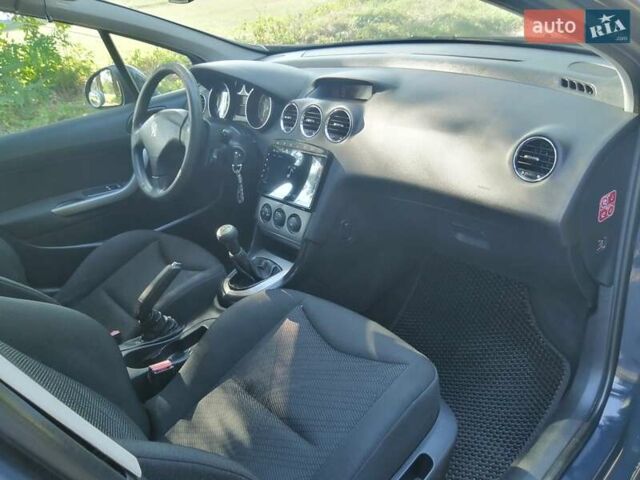 Серый Пежо 308, объемом двигателя 1.6 л и пробегом 214 тыс. км за 4900 $, фото 28 на Automoto.ua