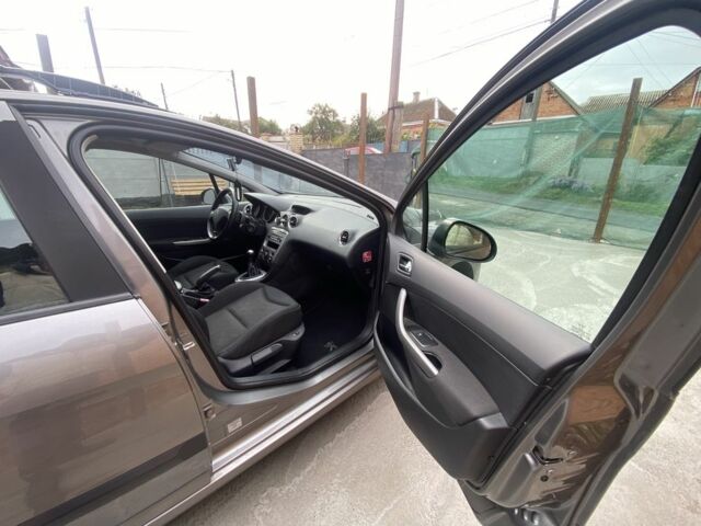 Сірий Пежо 308, об'ємом двигуна 1.6 л та пробігом 290 тис. км за 4450 $, фото 12 на Automoto.ua