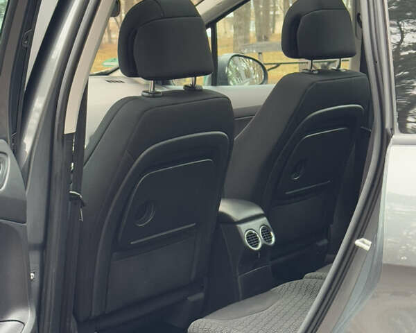 Серый Пежо 308, объемом двигателя 1.6 л и пробегом 265 тыс. км за 5999 $, фото 22 на Automoto.ua