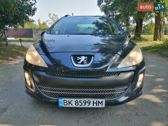Пежо 308 2009 в Ровно на Automoto.ua Серый Пежо 308, объемом двигателя 1.6 л и пробегом 237 тыс. км за 4650 $, фото 45 на Automoto.ua