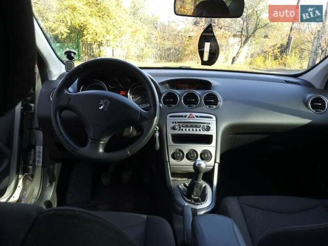 Пежо 308 2009 в Харькове на Automoto.ua Серый Пежо 308, объемом двигателя 1.6 л и пробегом 185 тыс. км за 5500 $, фото 5 на Automoto.ua