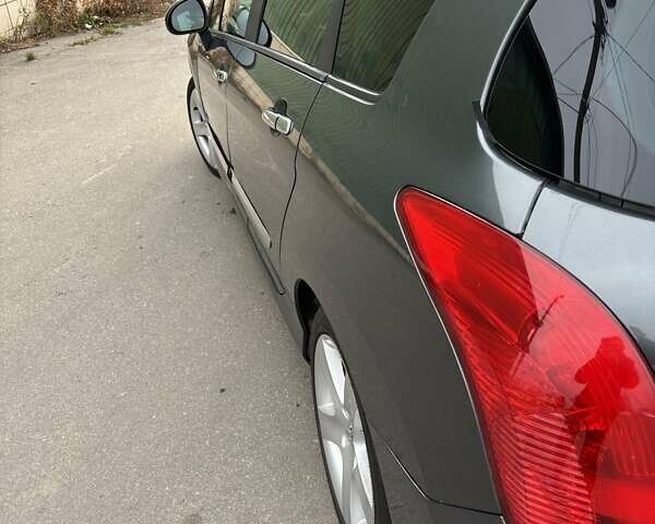 Серый Пежо 308, объемом двигателя 1.56 л и пробегом 277 тыс. км за 5200 $, фото 6 на Automoto.ua