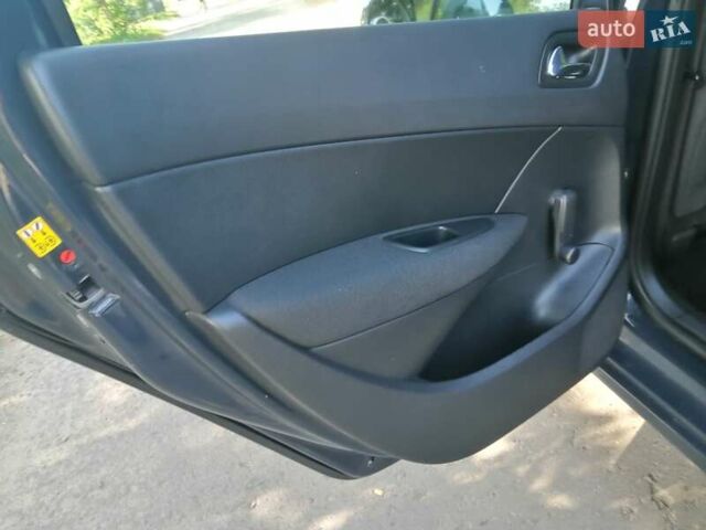 Серый Пежо 308, объемом двигателя 1.6 л и пробегом 214 тыс. км за 4900 $, фото 32 на Automoto.ua