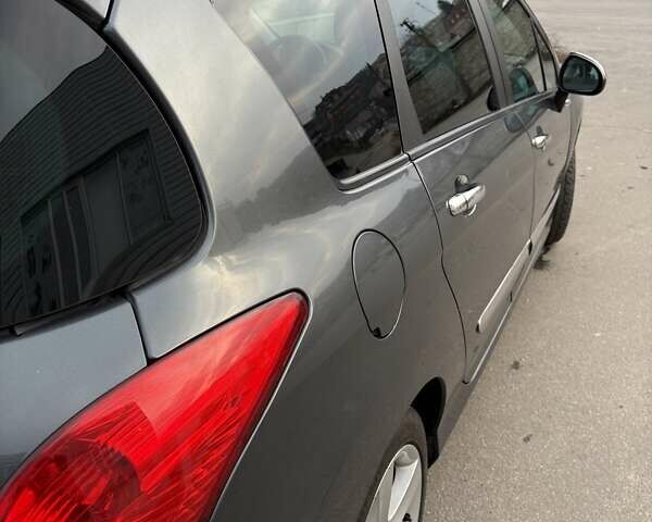 Серый Пежо 308, объемом двигателя 1.56 л и пробегом 277 тыс. км за 5200 $, фото 4 на Automoto.ua