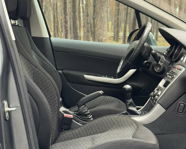 Серый Пежо 308, объемом двигателя 1.6 л и пробегом 265 тыс. км за 5999 $, фото 39 на Automoto.ua