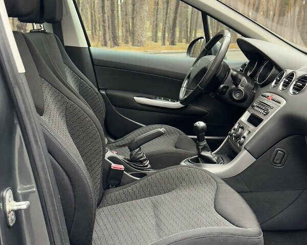 Серый Пежо 308, объемом двигателя 1.6 л и пробегом 265 тыс. км за 5999 $, фото 41 на Automoto.ua