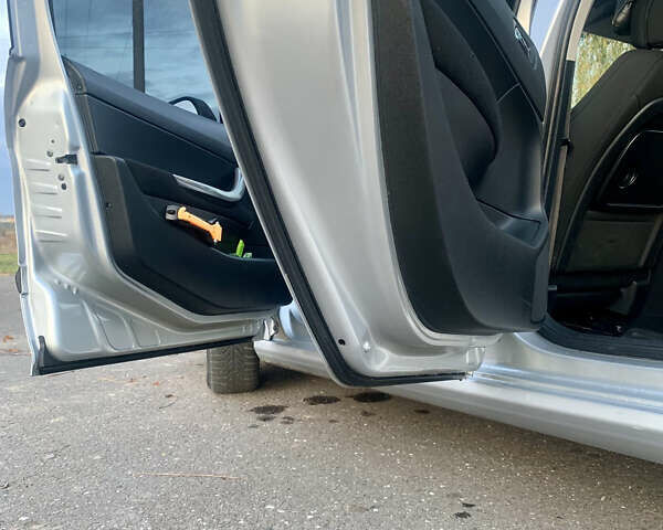 Серый Пежо 308, объемом двигателя 1.56 л и пробегом 290 тыс. км за 5600 $, фото 40 на Automoto.ua