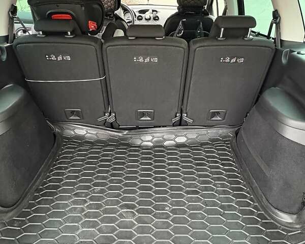 Серый Пежо 308, объемом двигателя 1.56 л и пробегом 277 тыс. км за 5200 $, фото 16 на Automoto.ua