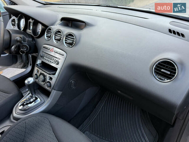 Сірий Пежо 308, об'ємом двигуна 1.6 л та пробігом 231 тис. км за 6150 $, фото 19 на Automoto.ua