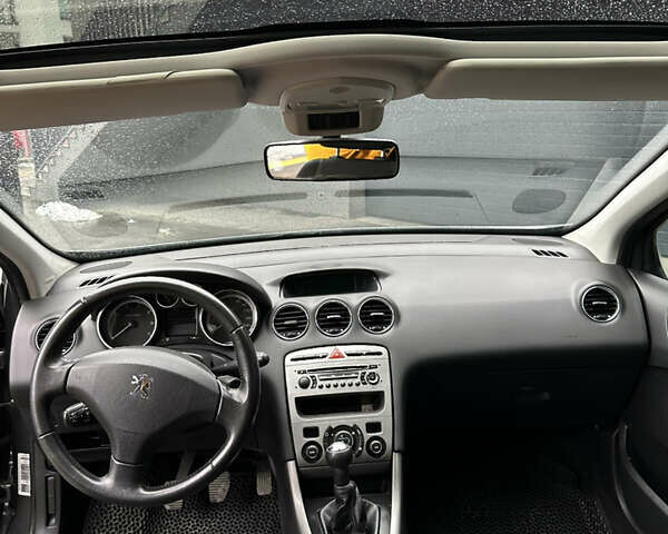 Серый Пежо 308, объемом двигателя 1.6 л и пробегом 247 тыс. км за 4250 $, фото 11 на Automoto.ua