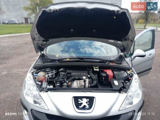 Пежо 308 2009 в Ровно на Automoto.ua Серый Пежо 308, объемом двигателя 1.56 л и пробегом 201 тыс. км за 4750 $, фото 18 на Automoto.ua