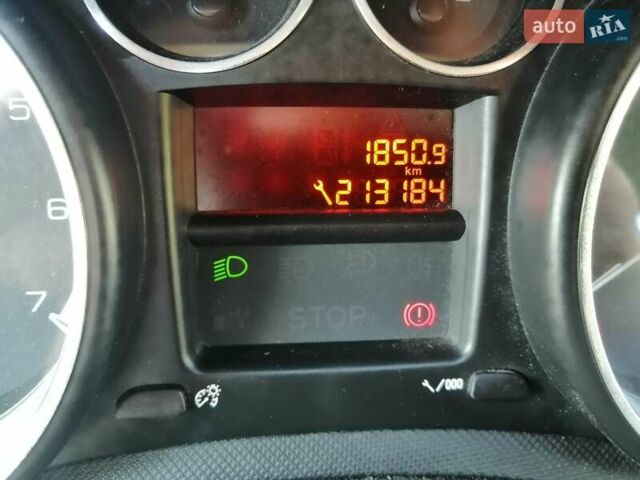 Пежо 308 2009 в Ровно на Automoto.ua Серый Пежо 308, объемом двигателя 1.6 л и пробегом 237 тыс. км за 4650 $, фото 12 на Automoto.ua