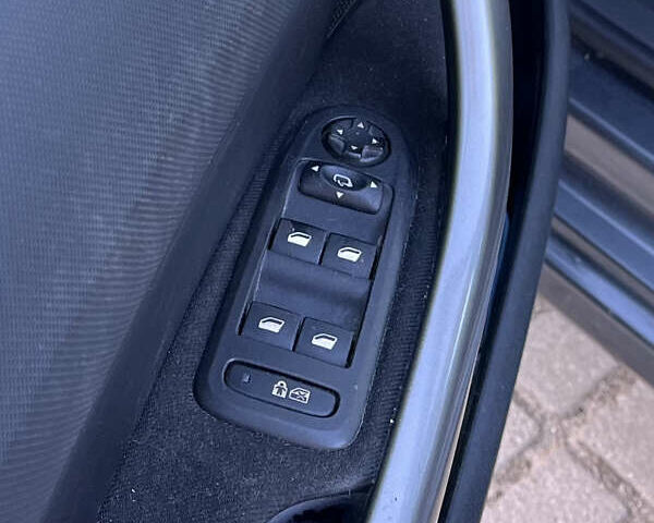 Серый Пежо 308, объемом двигателя 1.6 л и пробегом 235 тыс. км за 4800 $, фото 33 на Automoto.ua