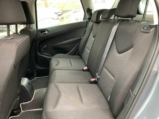 Серый Пежо 308, объемом двигателя 1.6 л и пробегом 234 тыс. км за 5990 $, фото 20 на Automoto.ua