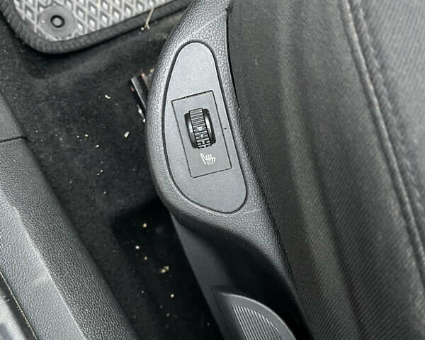 Сірий Пежо 308, об'ємом двигуна 1.56 л та пробігом 309 тис. км за 6000 $, фото 14 на Automoto.ua