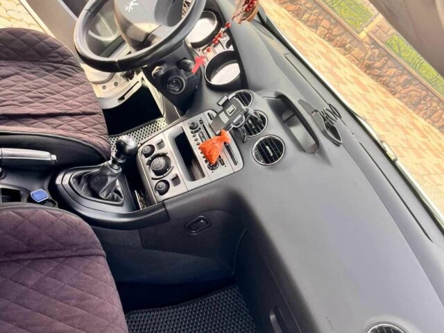 Сірий Пежо 308, об'ємом двигуна 1.6 л та пробігом 245 тис. км за 4711 $, фото 9 на Automoto.ua