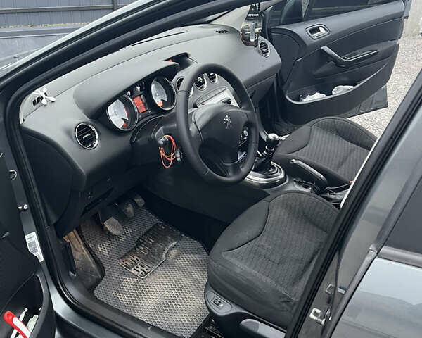 Сірий Пежо 308, об'ємом двигуна 1.56 л та пробігом 309 тис. км за 6000 $, фото 13 на Automoto.ua
