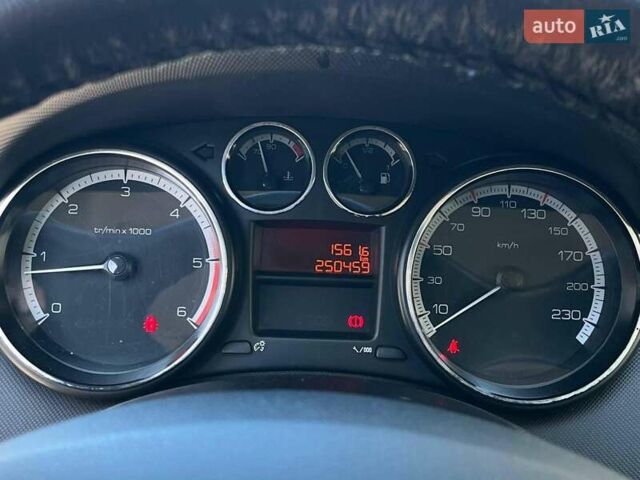 Сірий Пежо 308, об'ємом двигуна 1.6 л та пробігом 250 тис. км за 6490 $, фото 24 на Automoto.ua